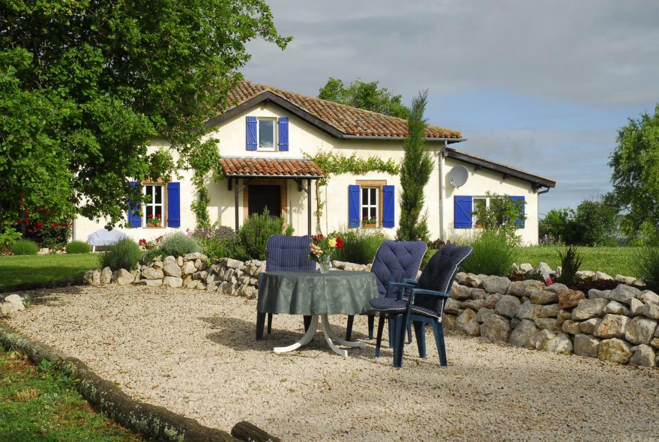Ferienwohnung Au Pajot Ambax Exterior photo